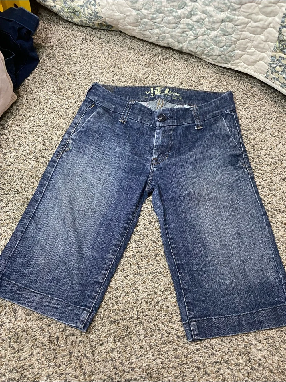 Vintage !iT Jeans Vintage Low Waisted Denim Bermuda Shorts skater Dark Wash Y2K